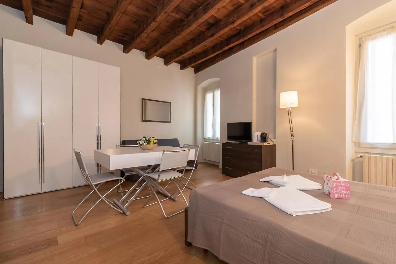 Palazzetto Il Mangano - F&L Apartment ブレシア 0*,