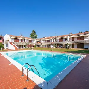  Apartment Cinzia Front - Happy
