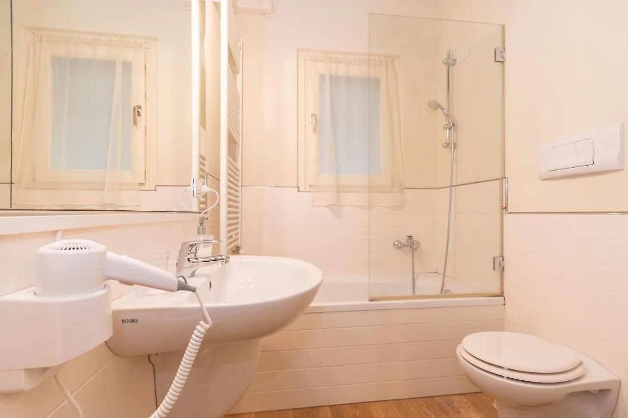 Palazzetto Il Mangano - F&L Apartment Bréscia 0*,