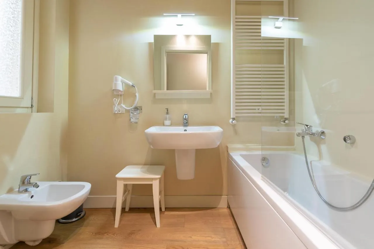 Palazzetto Il Mangano - F&L Apartment Bréscia 0*,  Itália